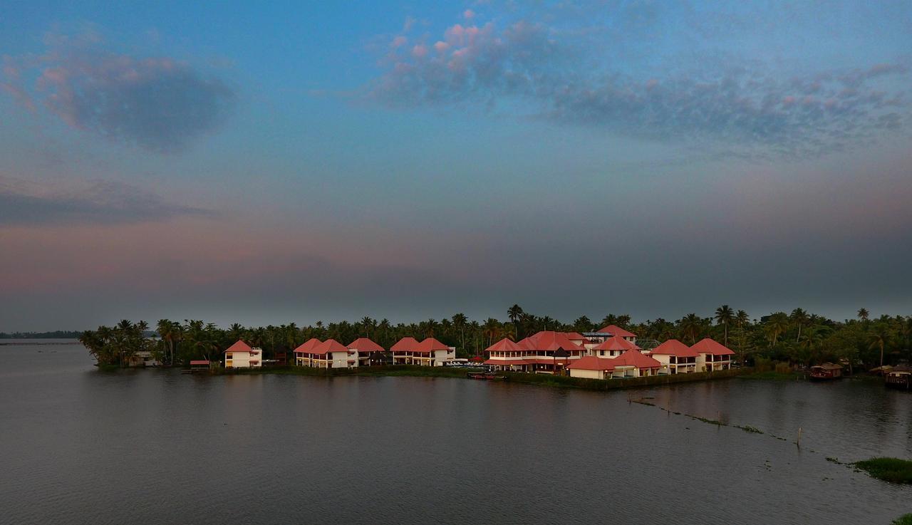 منتجع بالوما باكووتر Alappuzha المظهر الخارجي الصورة